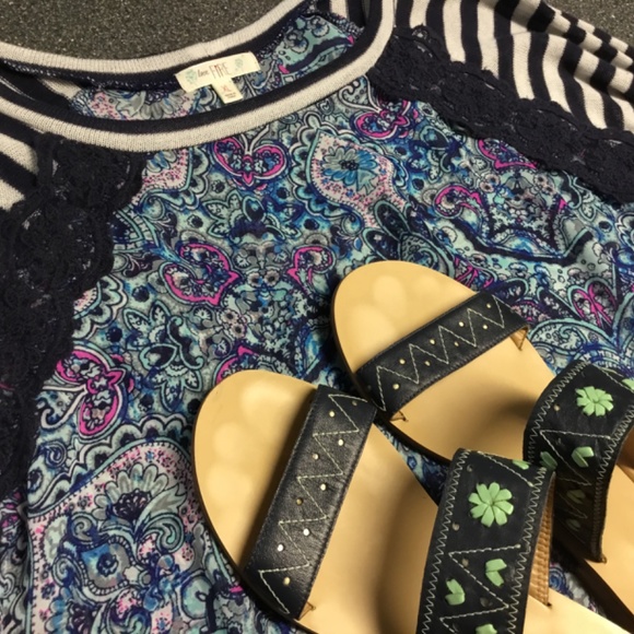 Love, Fire Multi Fabric Hi-Low Spring Top - Picture 9 of 10